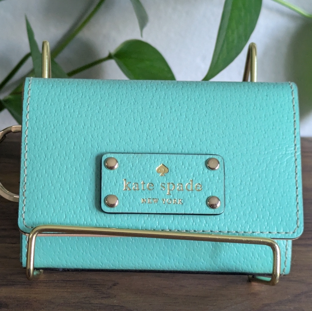 Kate Spade Mint Green Purse. - Picture 11 of 16